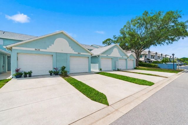 9438 TARA CAY COURT 27, Seminole, FL 33776