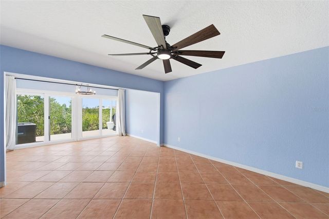 9438 TARA CAY COURT 27, Seminole, FL 33776