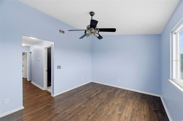 9438 TARA CAY COURT 27, Seminole, FL 33776