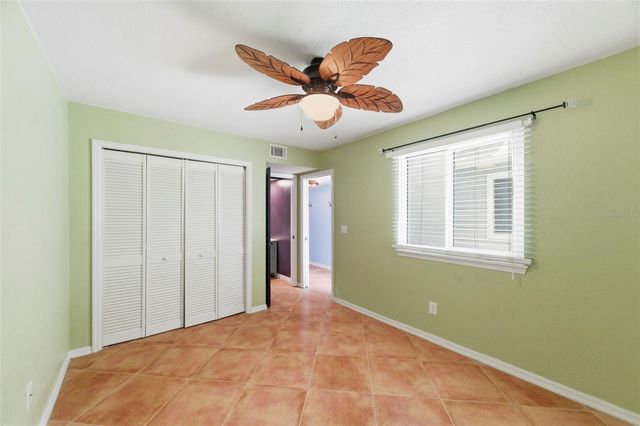 9438 TARA CAY COURT 27, Seminole, FL 33776