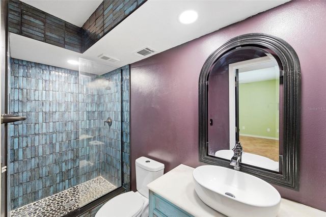 9438 TARA CAY COURT 27, Seminole, FL 33776