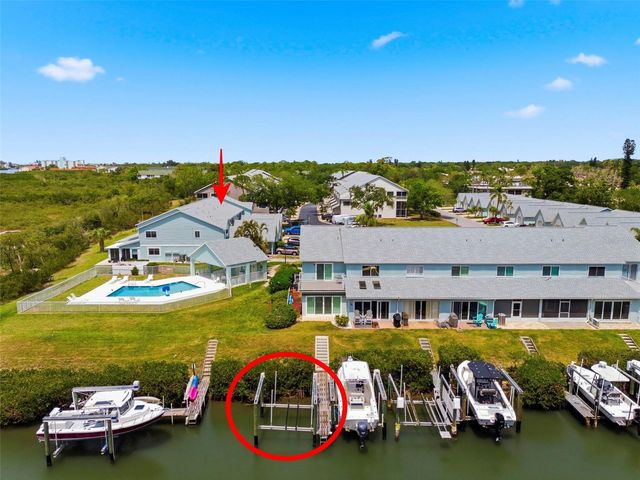 9438 TARA CAY COURT 27, Seminole, FL 33776