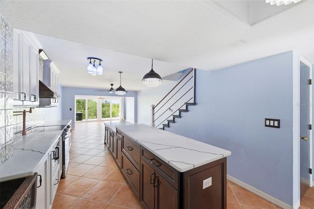 9438 TARA CAY COURT 27, Seminole, FL 33776