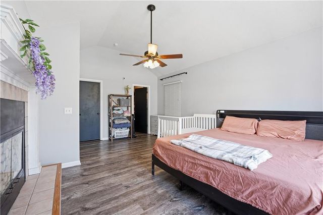 1305 Stonecrest Drive, Kearney, MO 64060