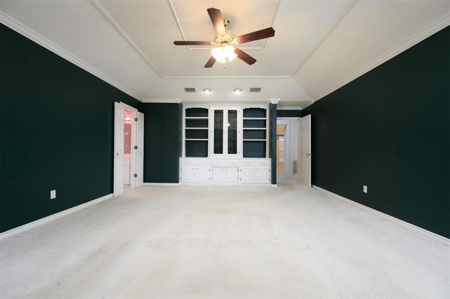 101 Bent Tree Drive, Palestine, TX 75801