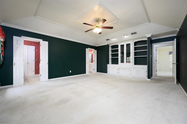 101 Bent Tree Drive, Palestine, TX 75801