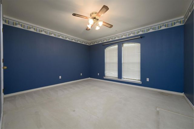 101 Bent Tree Drive, Palestine, TX 75801