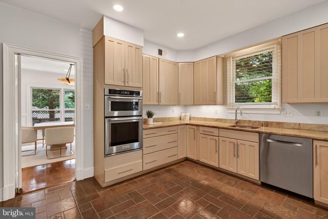 5430 CHEVY CHASE PARKWAY PKWY NW, Washington, DC 20015