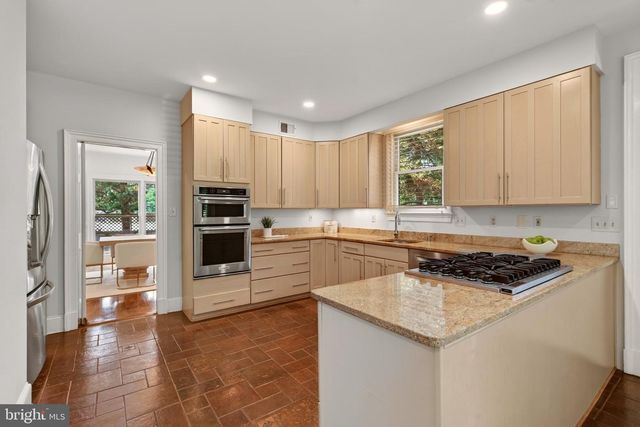 5430 CHEVY CHASE PARKWAY PKWY NW, Washington, DC 20015