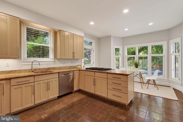 5430 CHEVY CHASE PARKWAY PKWY NW, Washington, DC 20015
