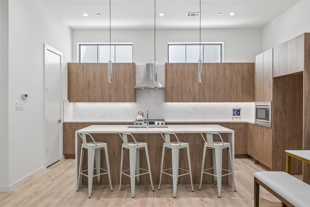 1767 Novela Way, Dallas, TX 75215