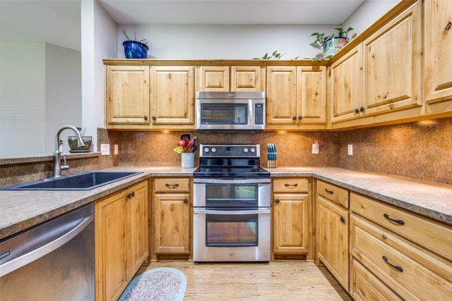 402 E Main Street, Tioga, TX 76271