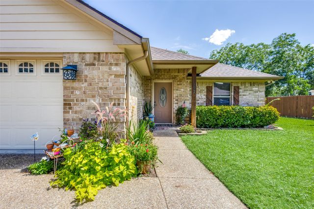 402 E Main Street, Tioga, TX 76271