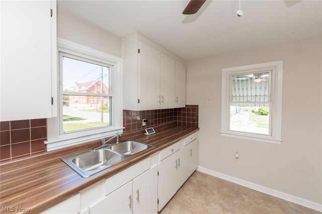 125 E 30th Street, Lorain, OH 44055