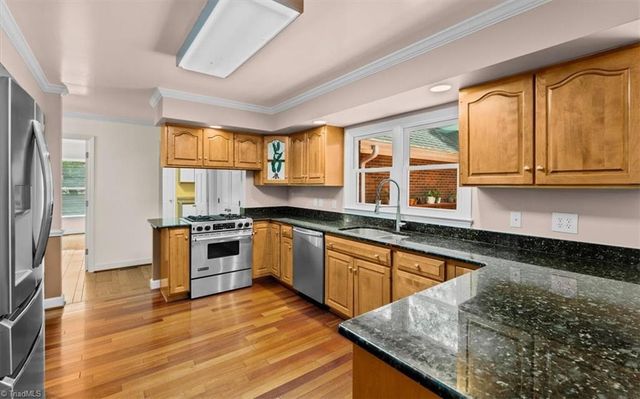 919 Woodbrook Drive, Greensboro, NC 27410