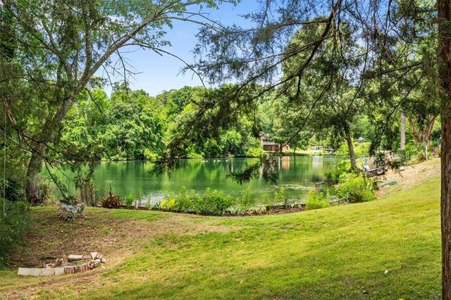 919 Woodbrook Drive, Greensboro, NC 27410