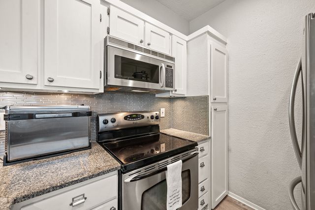 5740 Martel Avenue A13, Dallas, TX 75206
