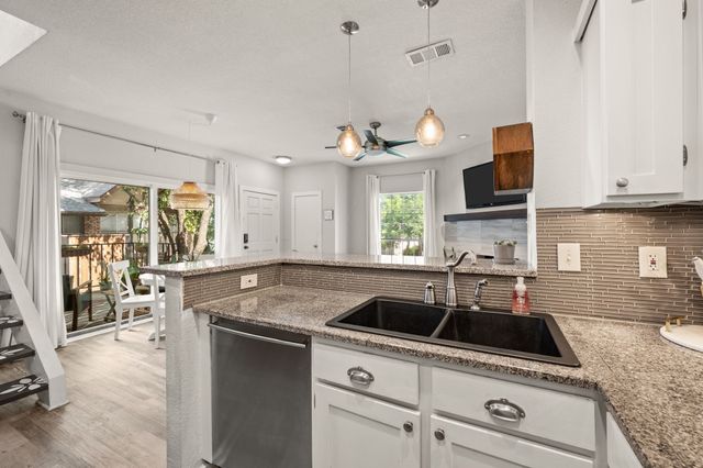 5740 Martel Avenue A13, Dallas, TX 75206