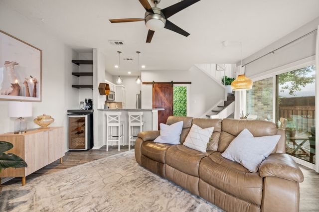 5740 Martel Avenue A13, Dallas, TX 75206