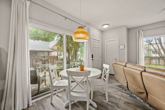 5740 Martel Avenue A13, Dallas, TX 75206
