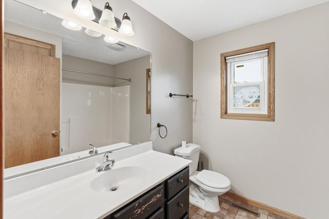 1667 Knights Drive, North Mankato, MN 56003