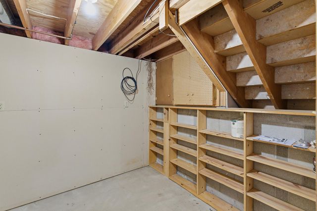 1667 Knights Drive, North Mankato, MN 56003