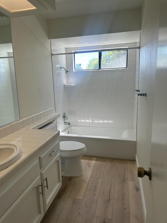 Image 17 of property listing at 6260 N Palm Avenue # 111, Fresno, CA 93704