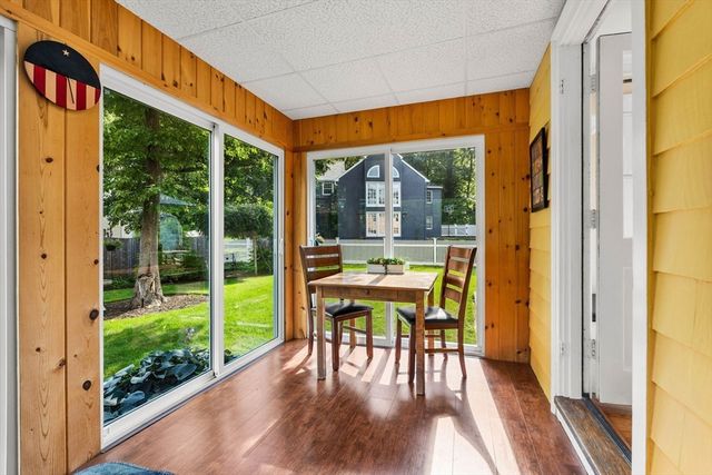 95 High St, Andover, MA 01810