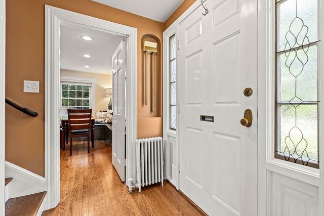 95 High St, Andover, MA 01810