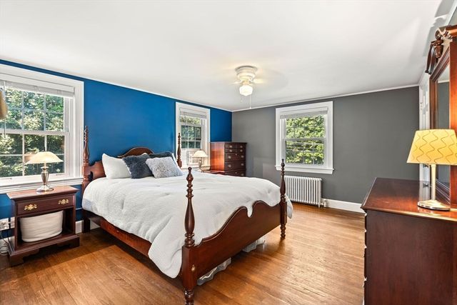 95 High St, Andover, MA 01810