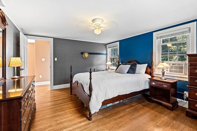 95 High St, Andover, MA 01810