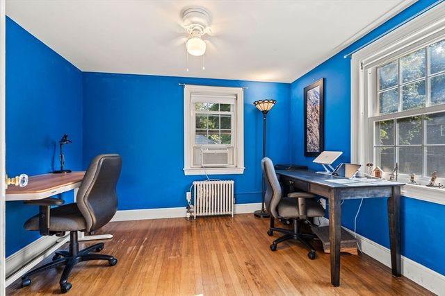 95 High St, Andover, MA 01810