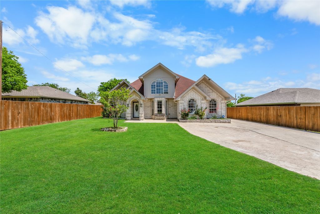 6808 Marvin Brown Street, Fort Worth, TX 76179