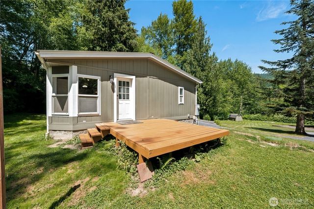 111 Shallow Shore Road, Bellingham, WA 98229
