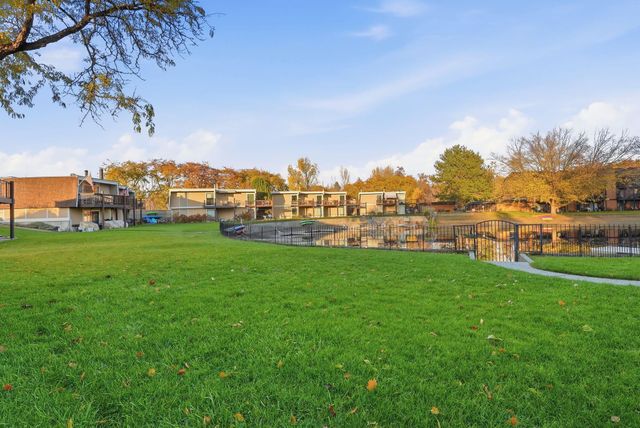 305 S Liberty Lake Rd, Liberty Lake, WA 99019