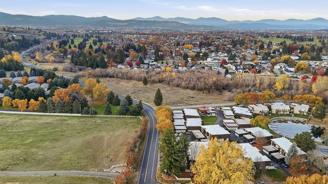 305 S Liberty Lake Rd, Liberty Lake, WA 99019