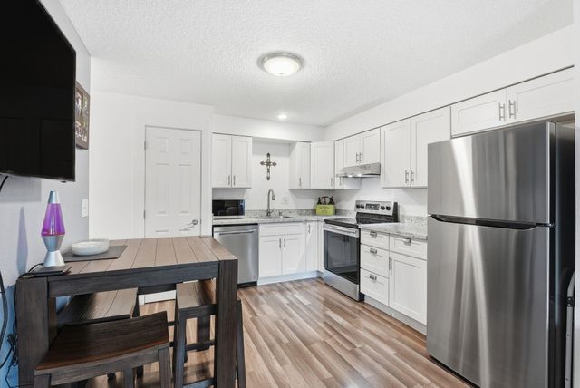 305 S Liberty Lake Rd, Liberty Lake, WA 99019