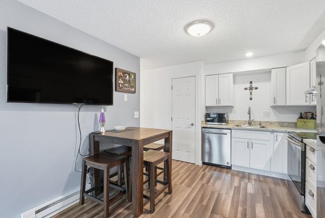 305 S Liberty Lake Rd, Liberty Lake, WA 99019