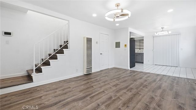 16313 Prairie 3, Lawndale, CA 90260