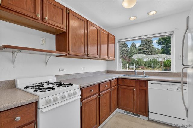 4396 S Huron Street, Englewood, CO 80110
