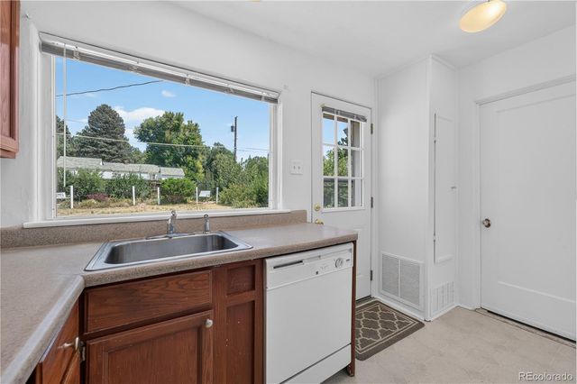 4396 S Huron Street, Englewood, CO 80110