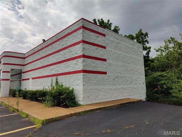 11501 New Halls Ferry Road, Florissant, MO 63033