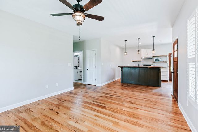 1445 N Forest Avenue, Hartwell, GA 30643