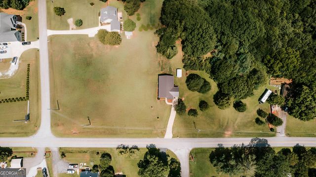 1445 N Forest Avenue, Hartwell, GA 30643