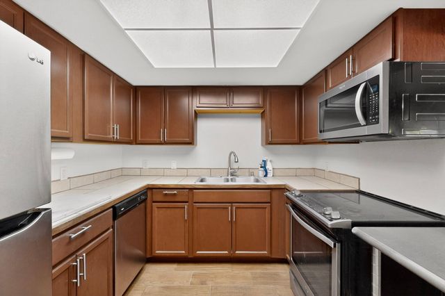 915 Country Club Drive SE APT H, Rio Rancho, NM 87124