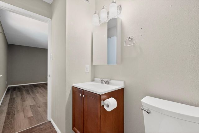 915 Country Club Drive SE APT H, Rio Rancho, NM 87124