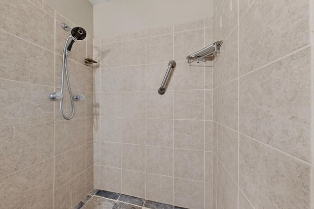915 Country Club Drive SE APT H, Rio Rancho, NM 87124