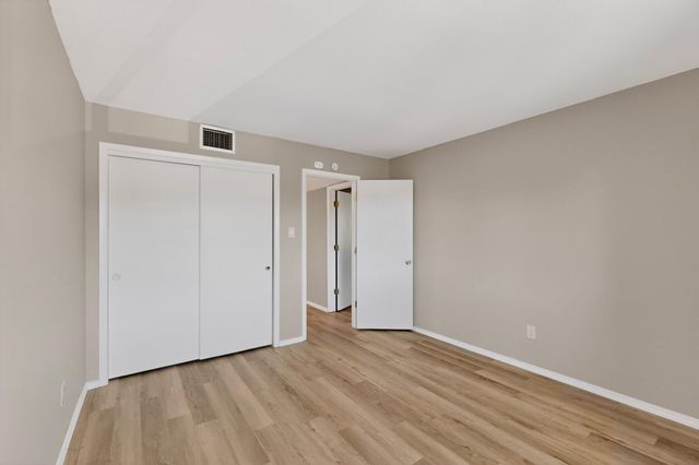 915 Country Club Drive SE APT H, Rio Rancho, NM 87124