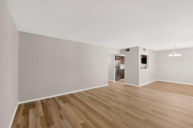 915 Country Club Drive SE APT H, Rio Rancho, NM 87124