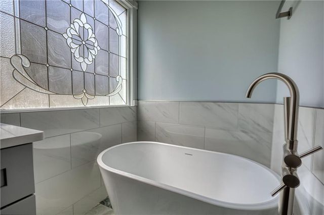 2123 Kellington Drive, Mcdonough, GA 30253